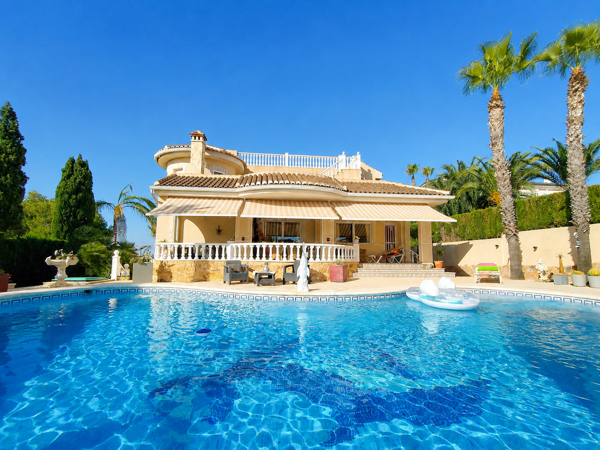 5 Bed Townhouse for sale in Ciudad Quesada Costa Blanca, Alicante, Spain