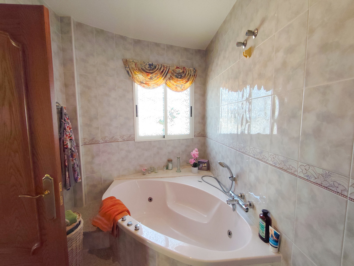 5 Bed Townhouse for sale in Ciudad Quesada Costa Blanca, Alicante, Spain