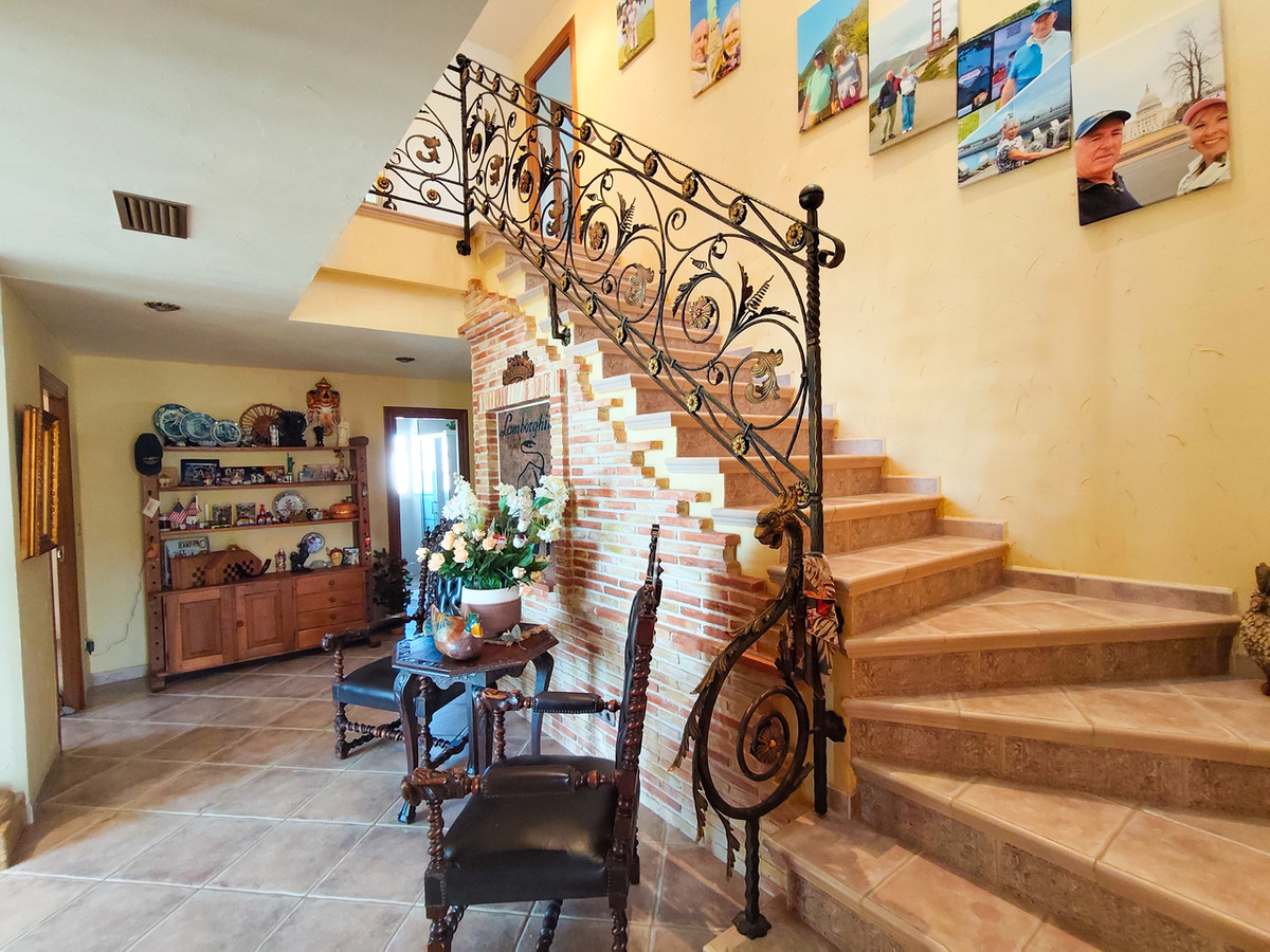 5 Bed Townhouse for sale in Ciudad Quesada Costa Blanca, Alicante, Spain