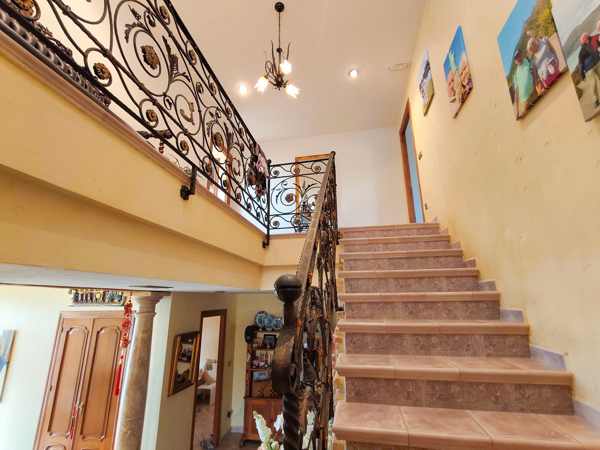 5 Bed Townhouse for sale in Ciudad Quesada Costa Blanca, Alicante, Spain