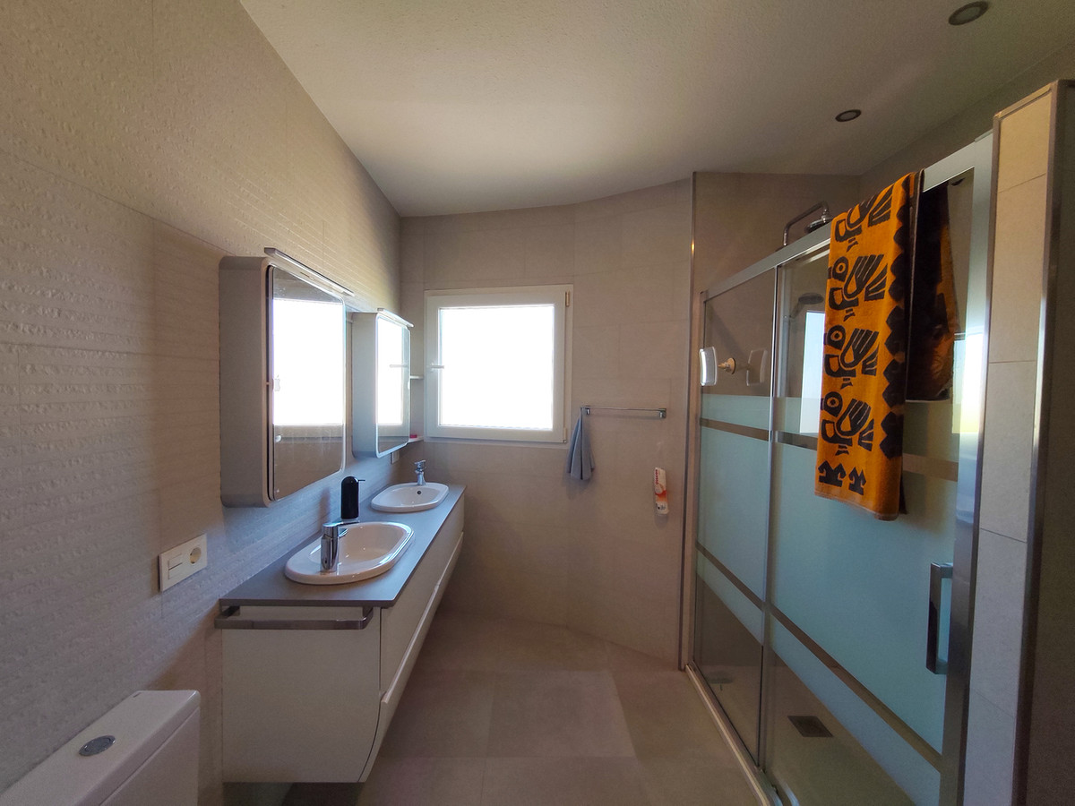 5 Bed Townhouse for sale in Ciudad Quesada Costa Blanca, Alicante, Spain