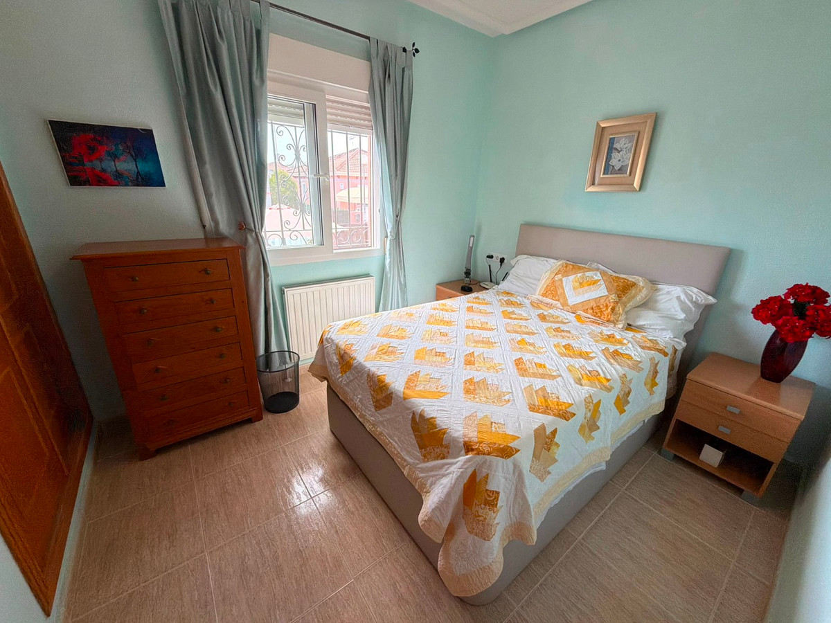 Se vende Villa - Chalet de 3 dormitorios en Costa Blanca, Alicante, España