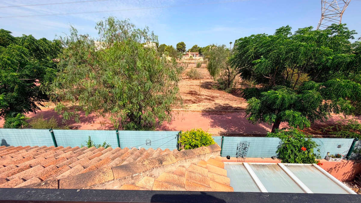 Se vende Villa - Chalet de 3 dormitorios en Costa Blanca, Alicante, España