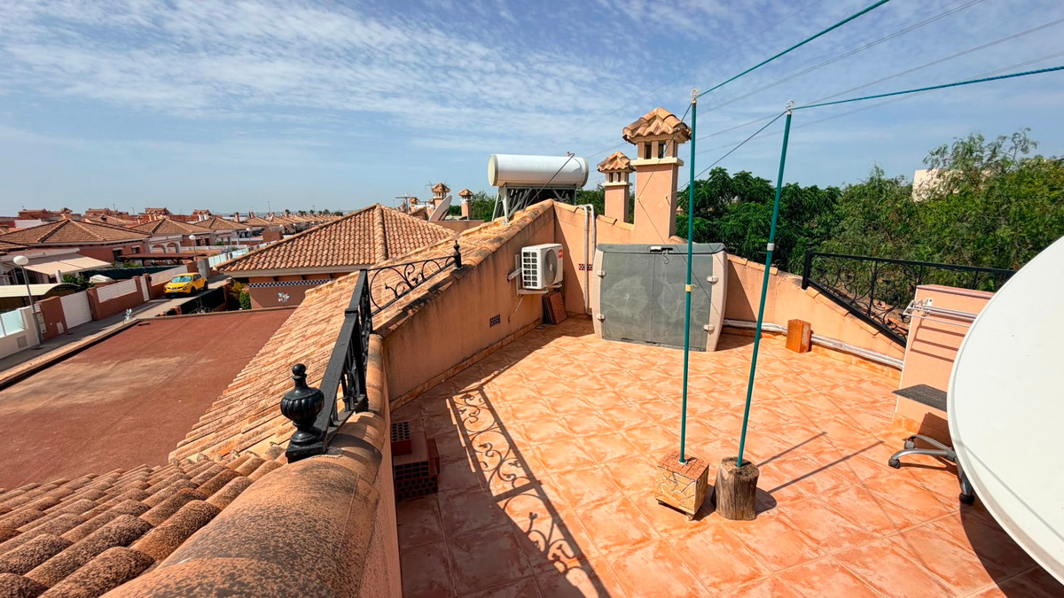 Se vende Villa - Chalet de 3 dormitorios en Costa Blanca, Alicante, España