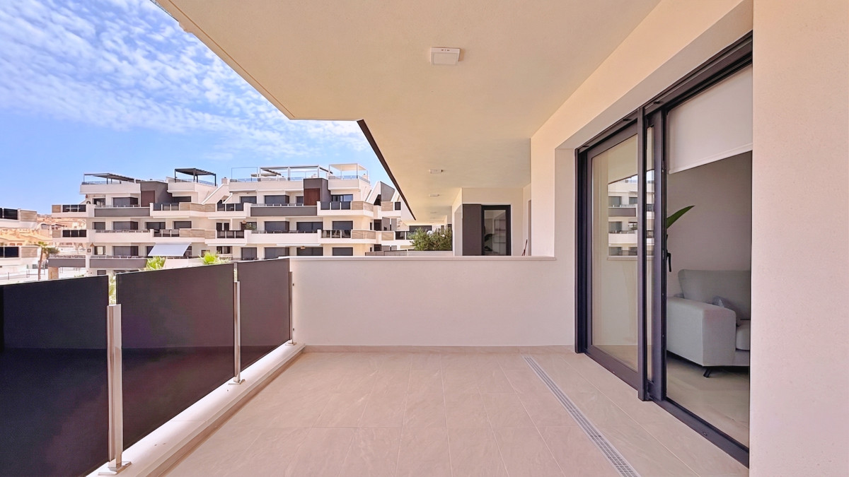 Se vende Apartamento Planta Media de 2 dormitorios en Costa Blanca, Alicante, España