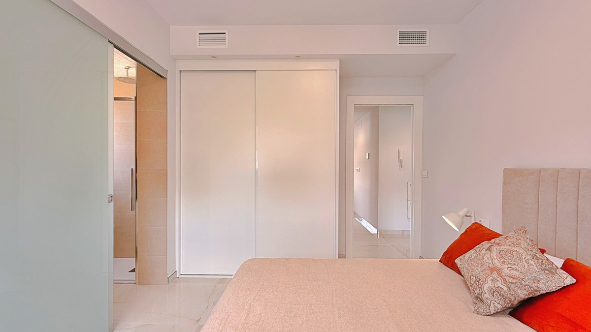 Se vende Apartamento Planta Media de 2 dormitorios en Costa Blanca, Alicante, España