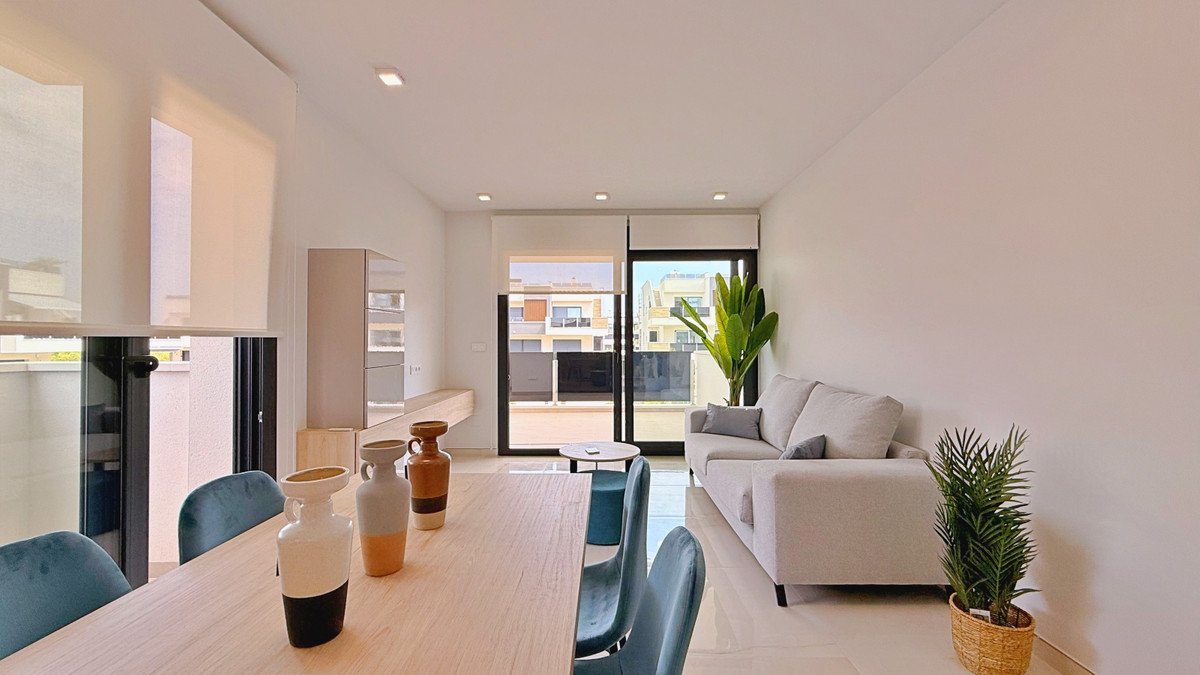 Se vende Apartamento Planta Media de 2 dormitorios en Costa Blanca, Alicante, España
