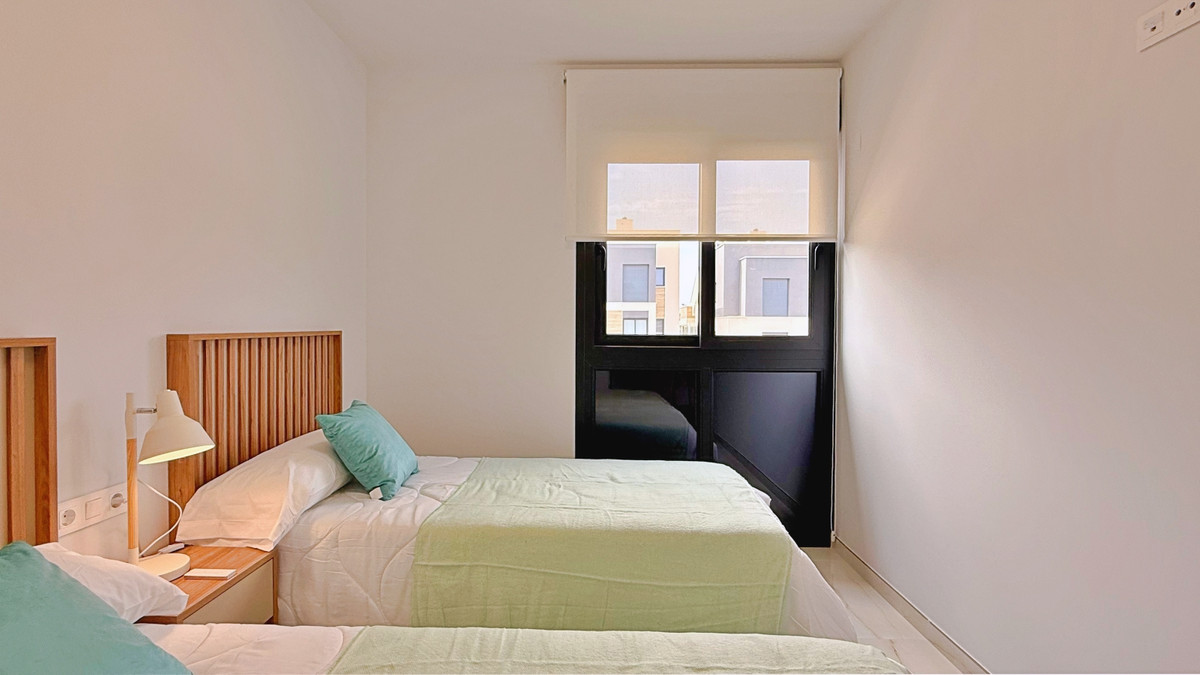 Se vende Apartamento Planta Media de 2 dormitorios en Costa Blanca, Alicante, España