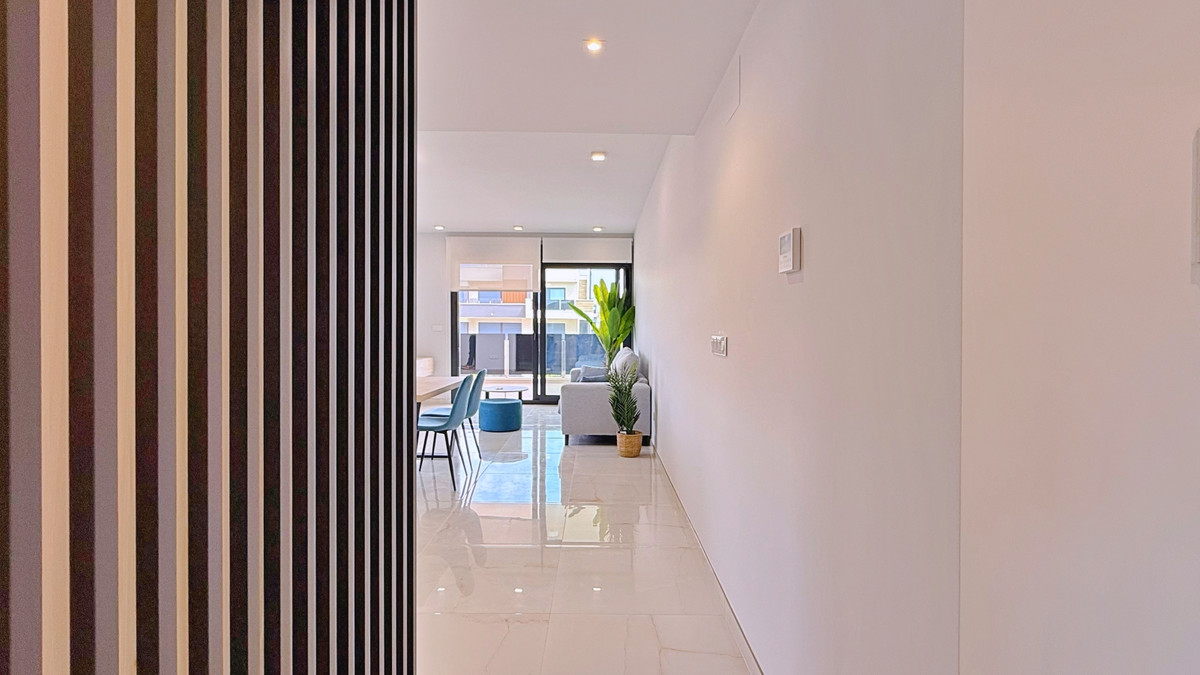 Se vende Apartamento Planta Media de 2 dormitorios en Costa Blanca, Alicante, España