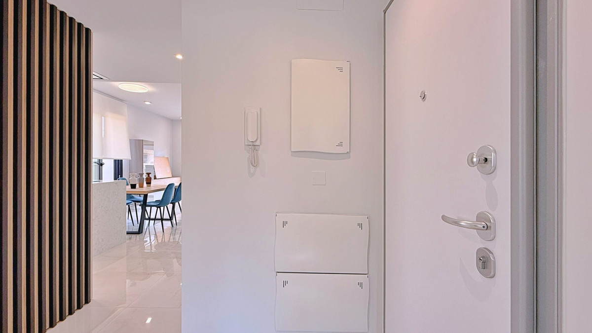 Se vende Apartamento Planta Media de 2 dormitorios en Costa Blanca, Alicante, España