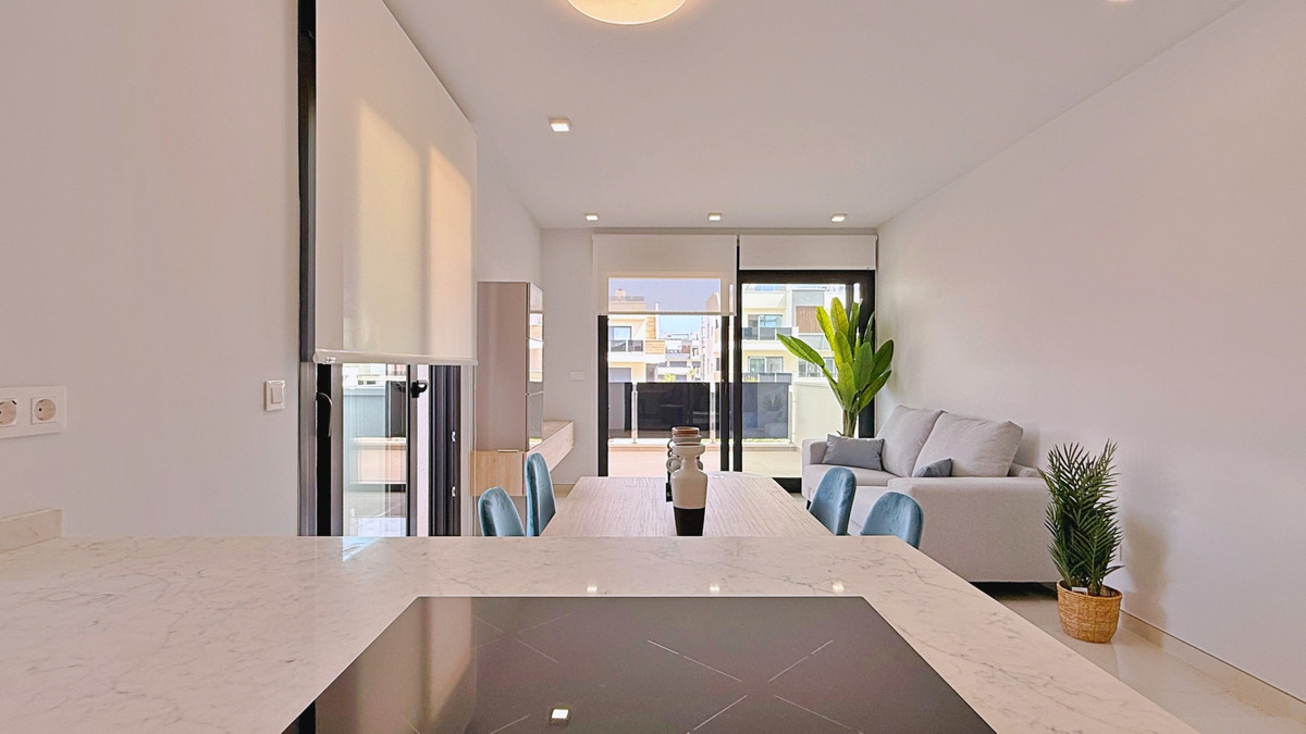 Se vende Apartamento Planta Media de 2 dormitorios en Costa Blanca, Alicante, España