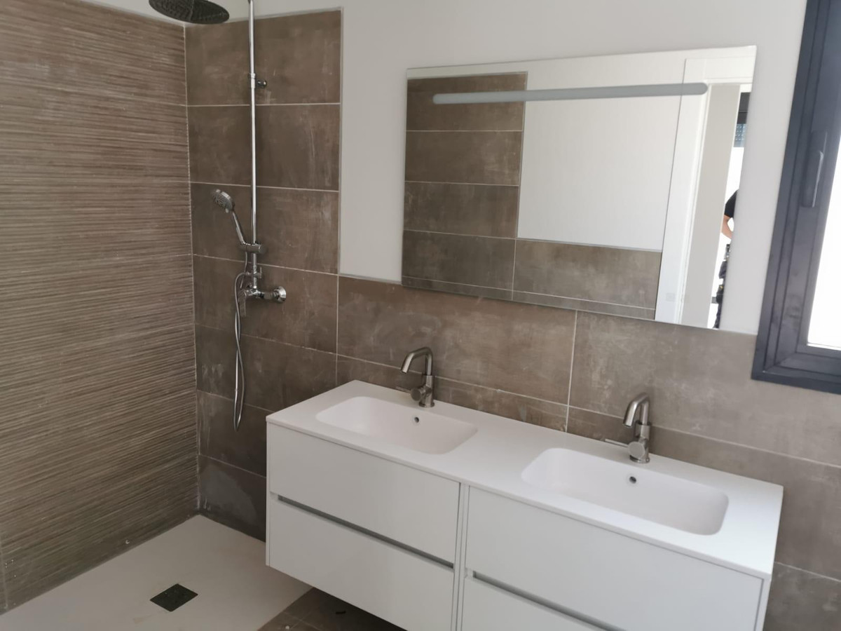 3 Bed Townhouse for sale in Pinoso Costa Blanca, Alicante, Spain