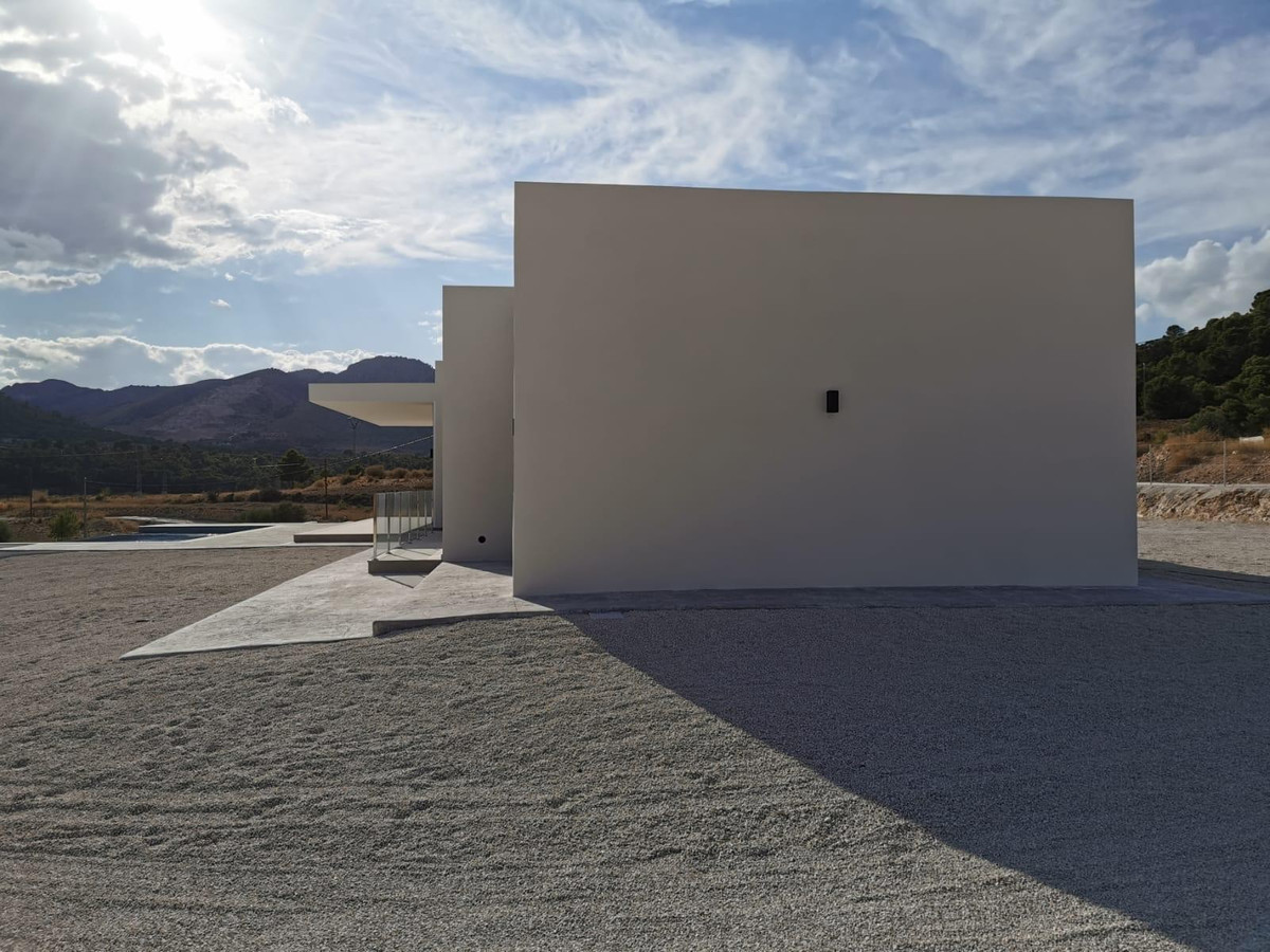 3 Bed Townhouse for sale in Pinoso Costa Blanca, Alicante, Spain