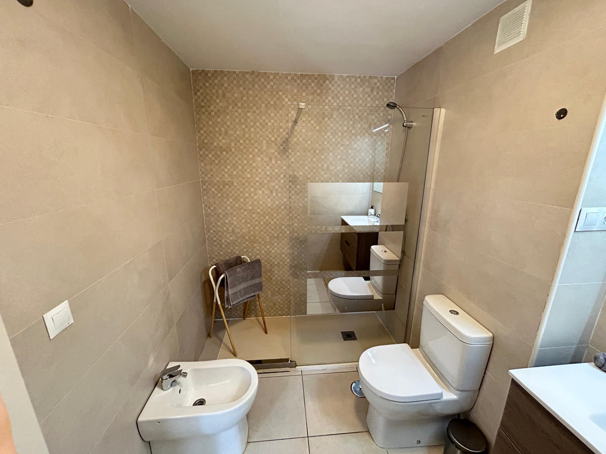 3 Bed Apartment for sale in Nueva Andalucía Costa Del Sol, Málaga, Spain
