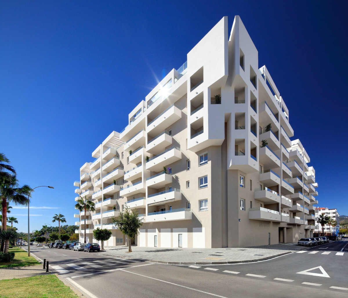 3 Bed Apartment for sale in Nueva Andalucía Costa Del Sol, Málaga, Spain