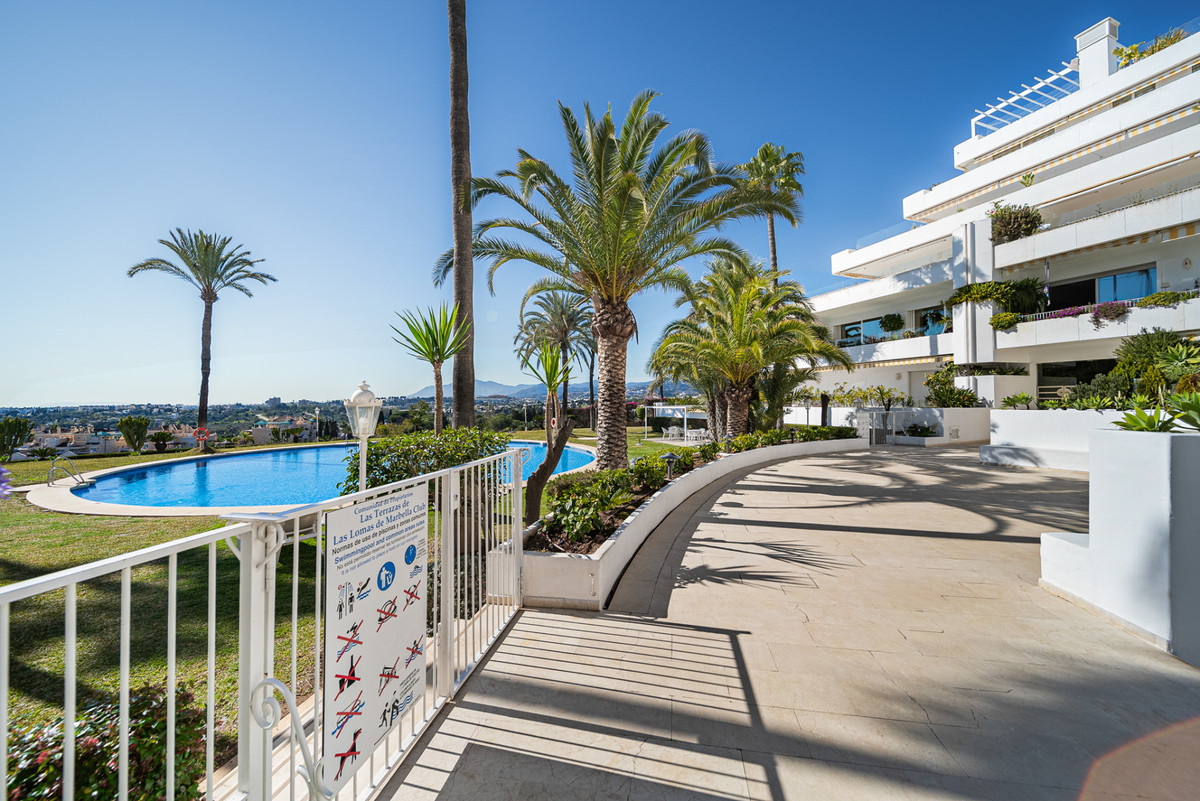 3 Bed Apartment for sale in The Golden Mile Costa Del Sol, Málaga, Spain
