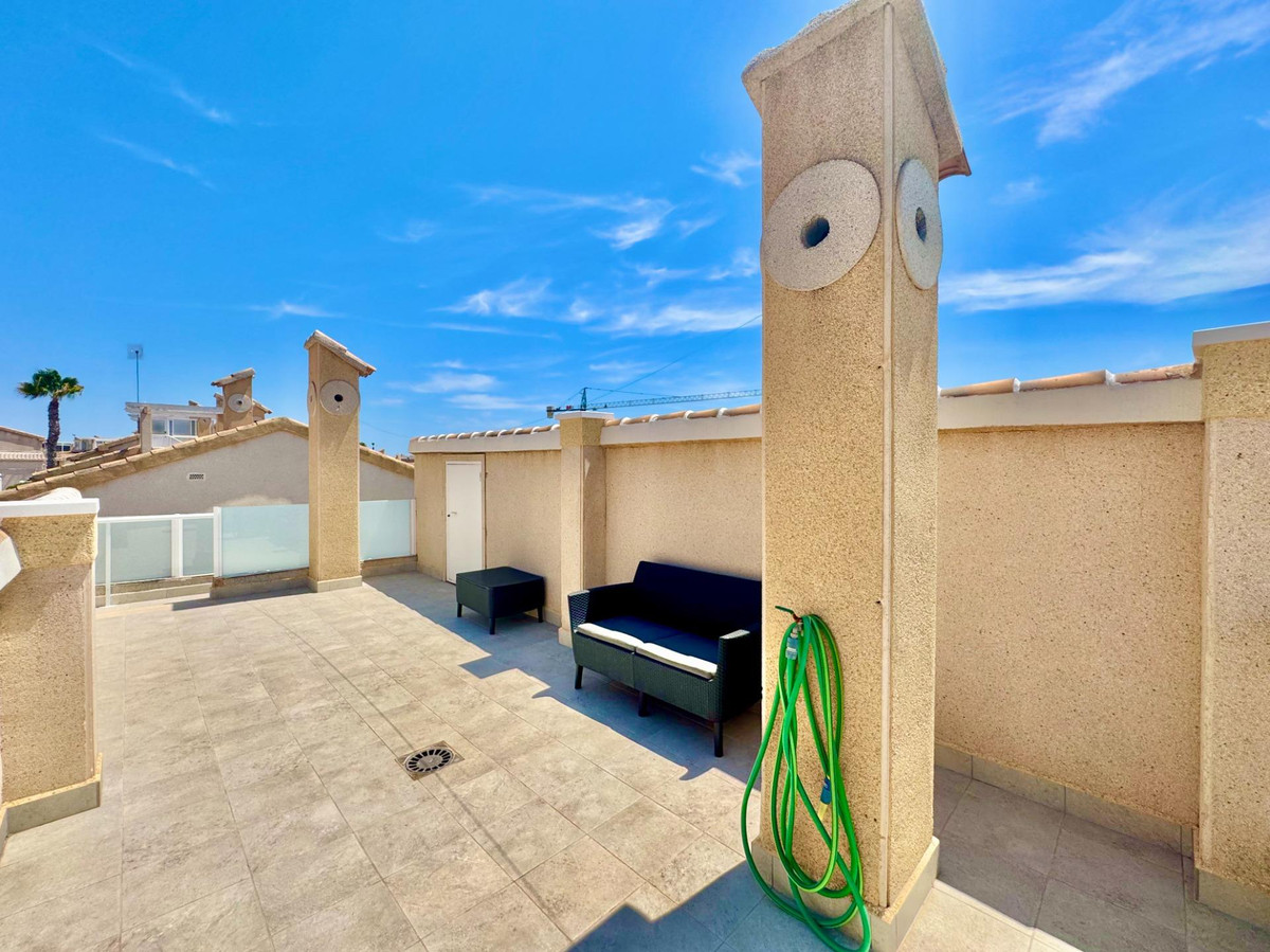 2 Bed Townhouse for sale in La Florida Costa Blanca, Alicante, Spain