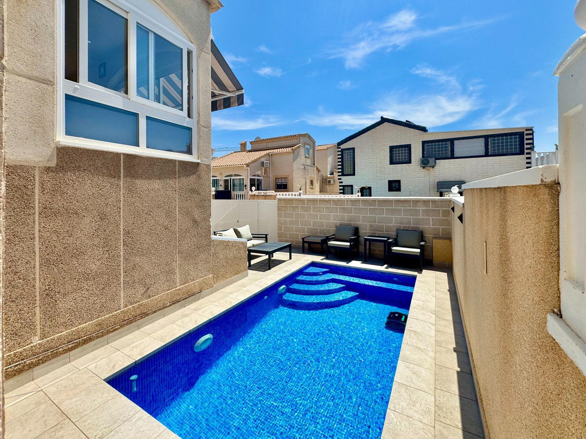 2 Bed Townhouse for sale in La Florida Costa Blanca, Alicante, Spain