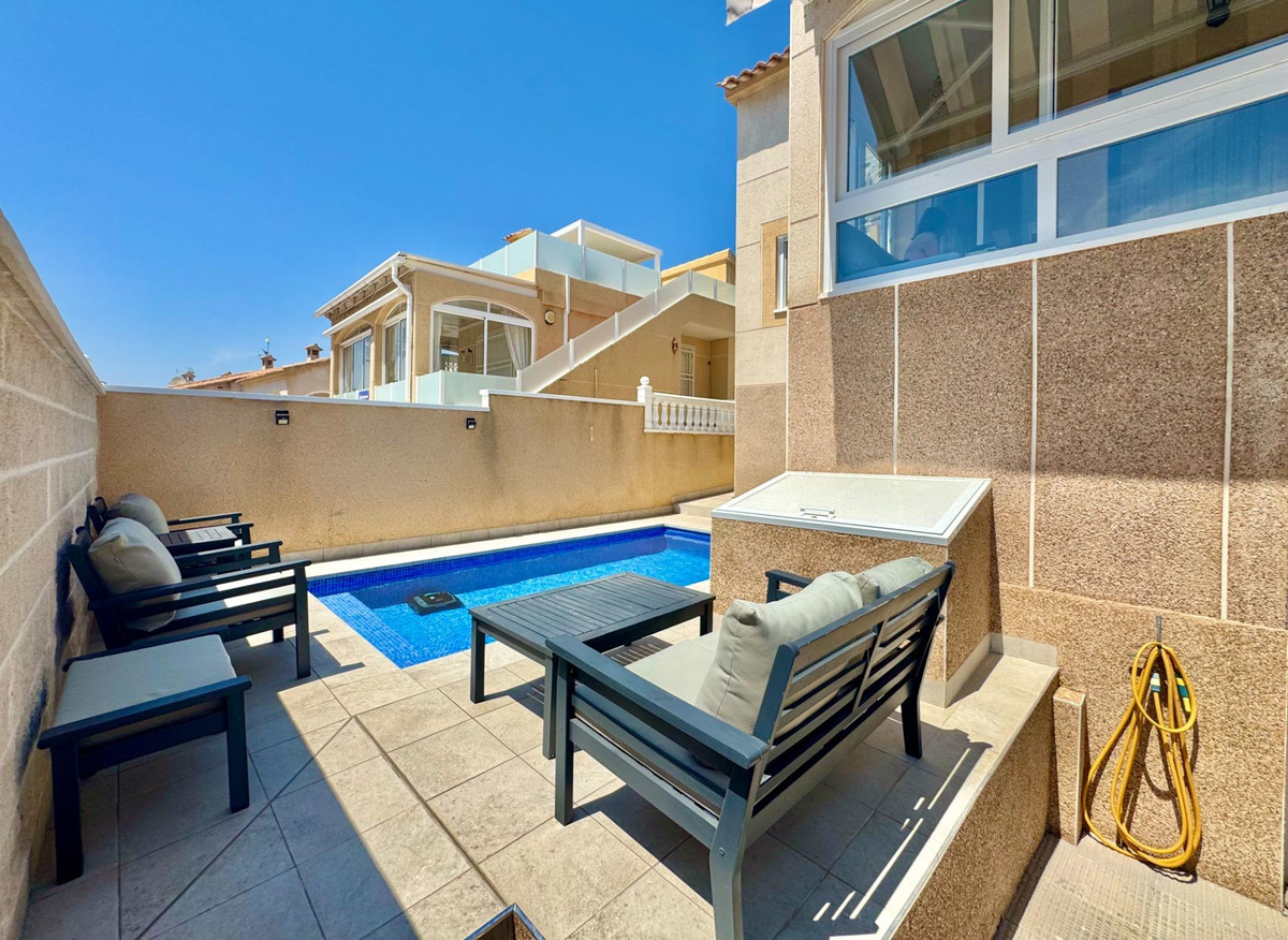 2 Bed Townhouse for sale in La Florida Costa Blanca, Alicante, Spain