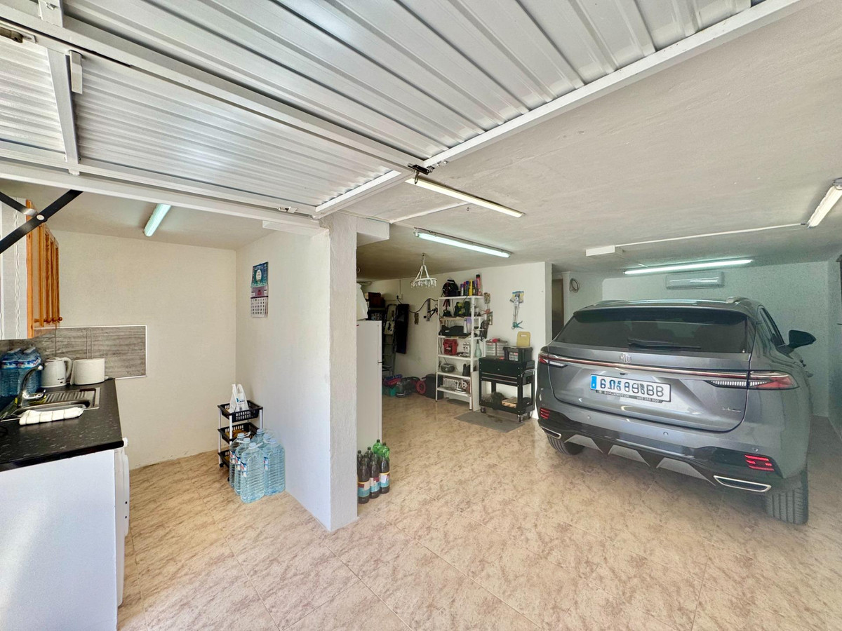2 Bed Townhouse for sale in La Florida Costa Blanca, Alicante, Spain