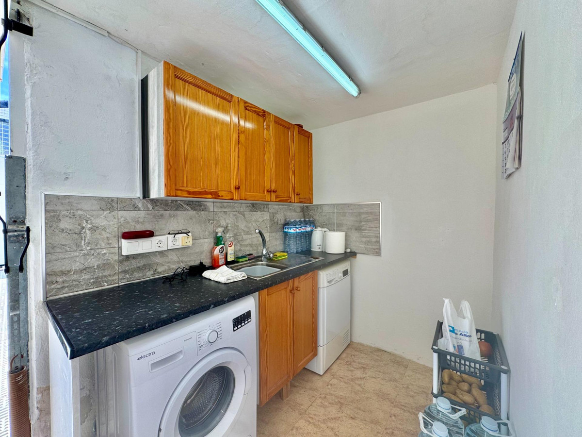 2 Bed Townhouse for sale in La Florida Costa Blanca, Alicante, Spain