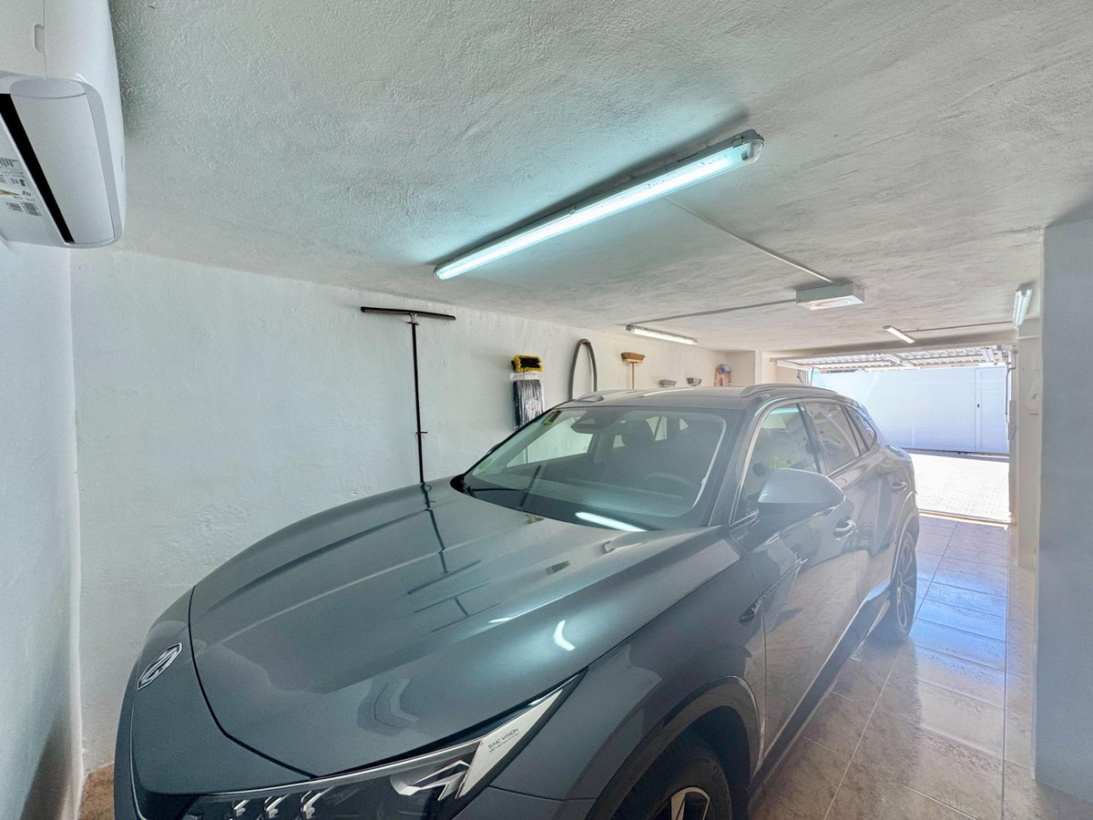 2 Bed Townhouse for sale in La Florida Costa Blanca, Alicante, Spain