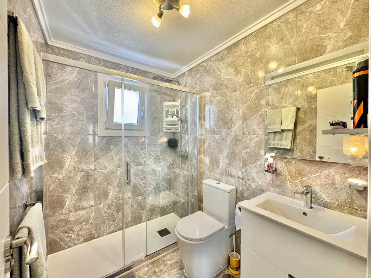 2 Bed Townhouse for sale in La Florida Costa Blanca, Alicante, Spain