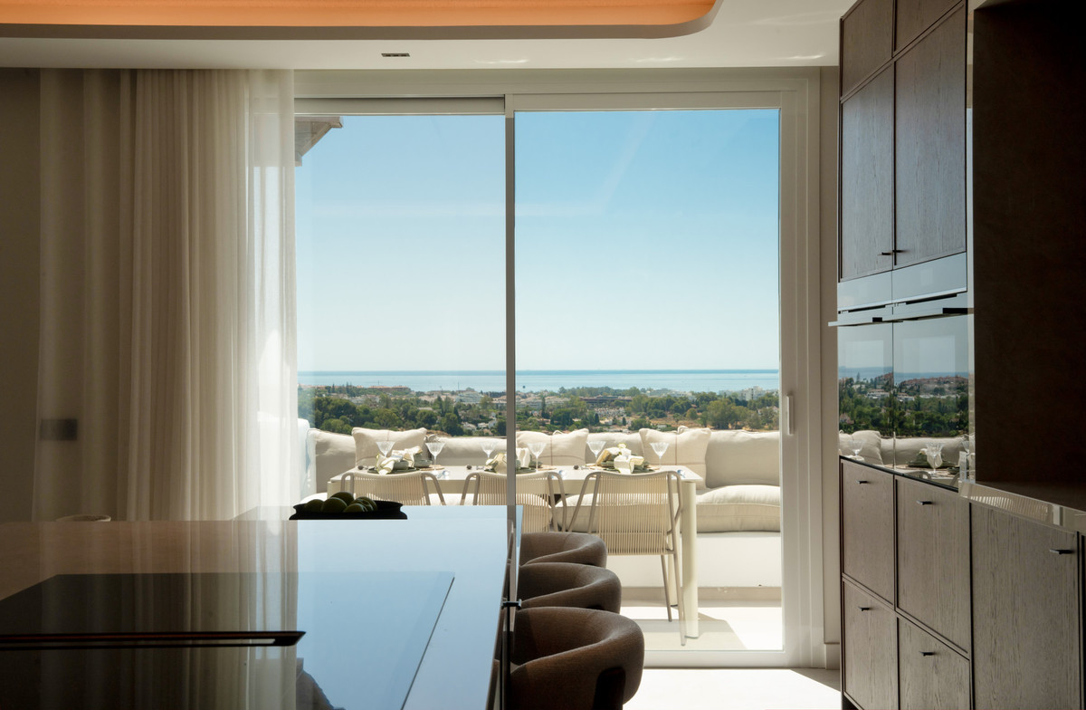 3 Bed Apartment for sale in Benahavís Costa Del Sol, Málaga, Spain