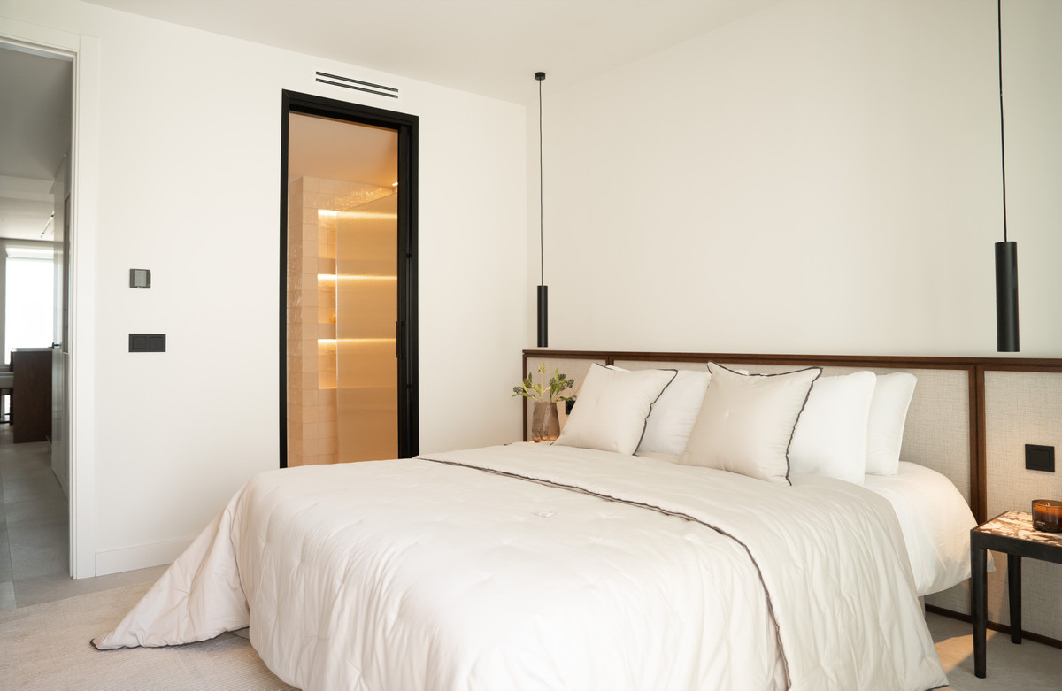 3 Bed Apartment for sale in Benahavís Costa Del Sol, Málaga, Spain