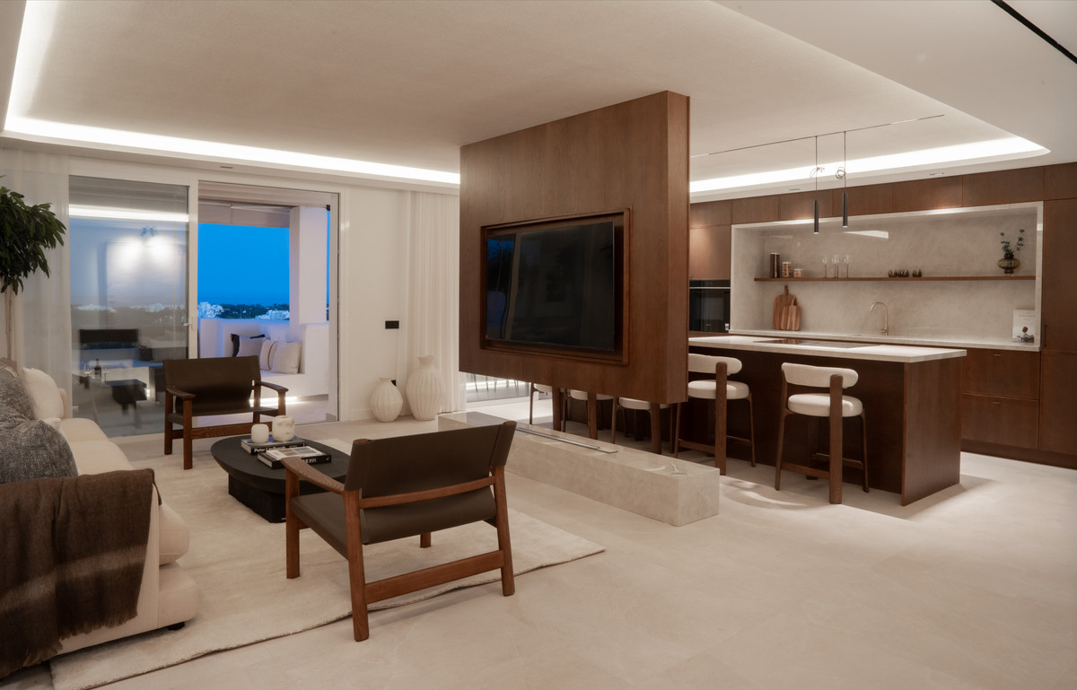 3 Bed Apartment for sale in Benahavís Costa Del Sol, Málaga, Spain