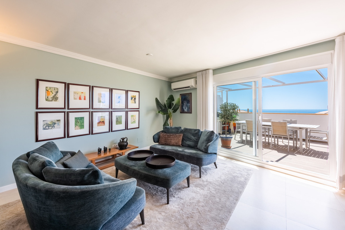 2 Bed Apartment for sale in San Pedro De Alcántara Costa Del Sol, Málaga, Spain
