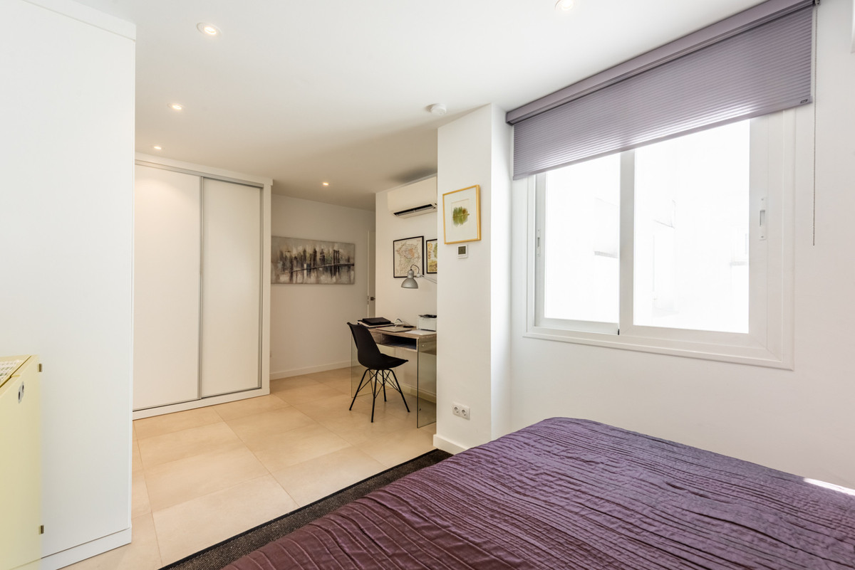 2 Bed Apartment for sale in San Pedro De Alcántara Costa Del Sol, Málaga, Spain