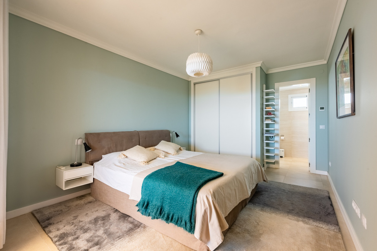 2 Bed Apartment for sale in San Pedro De Alcántara Costa Del Sol, Málaga, Spain