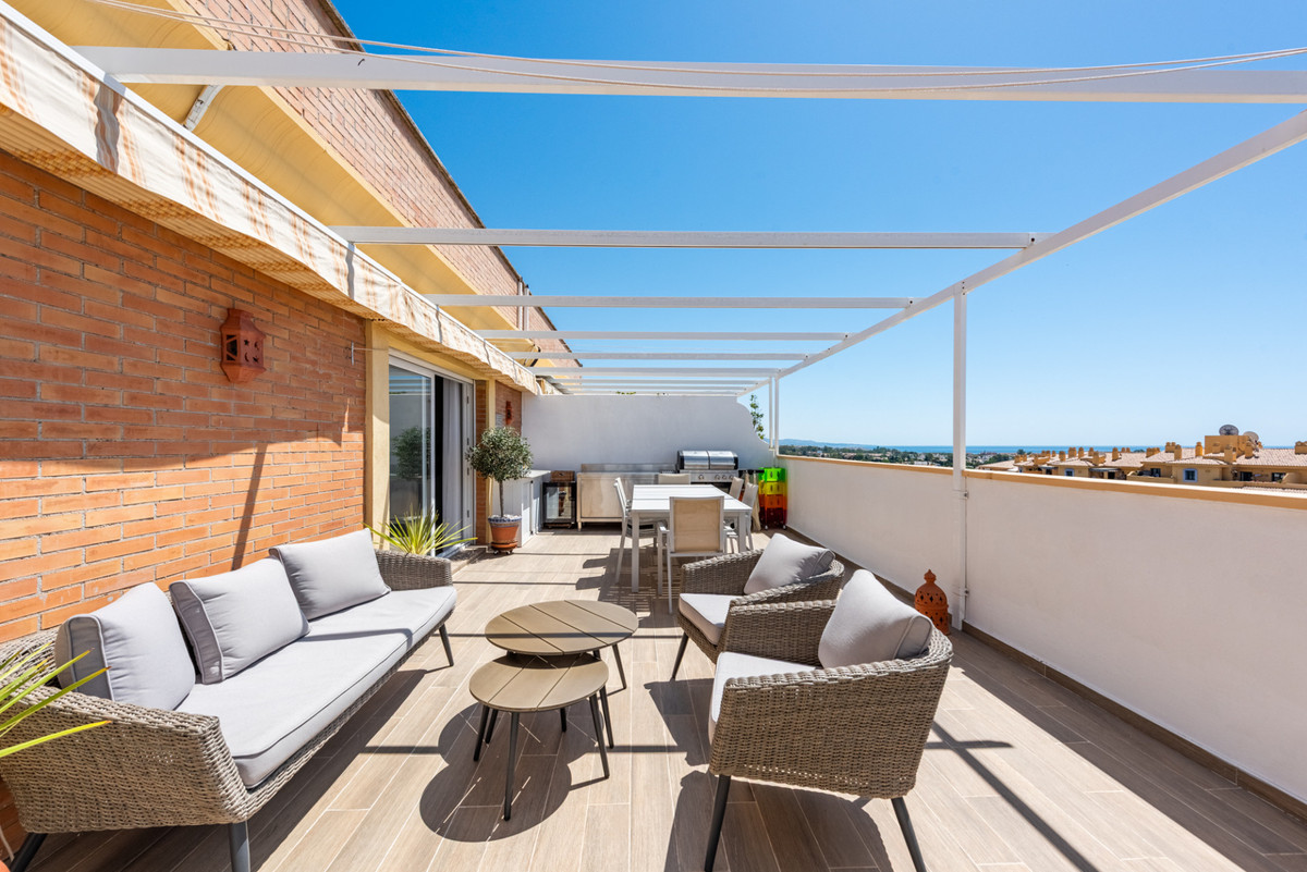 2 Bed Apartment for sale in San Pedro De Alcántara Costa Del Sol, Málaga, Spain