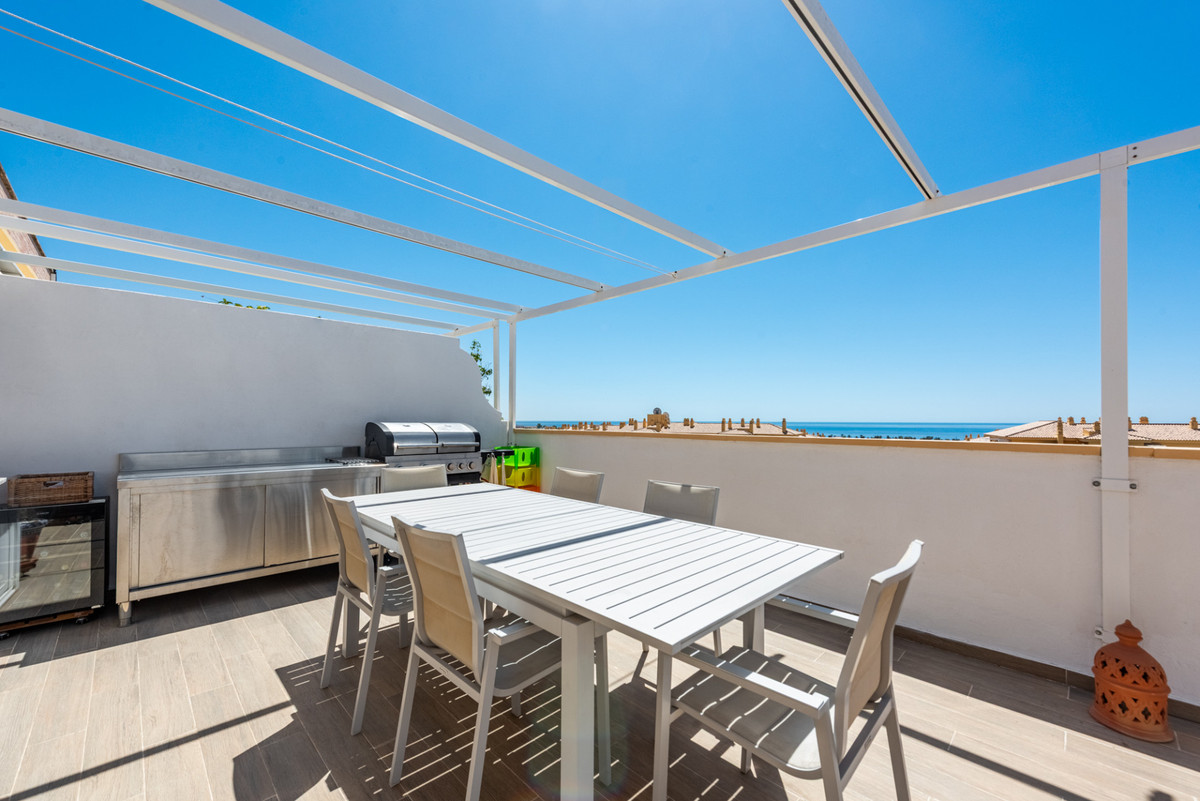 2 Bed Apartment for sale in San Pedro De Alcántara Costa Del Sol, Málaga, Spain