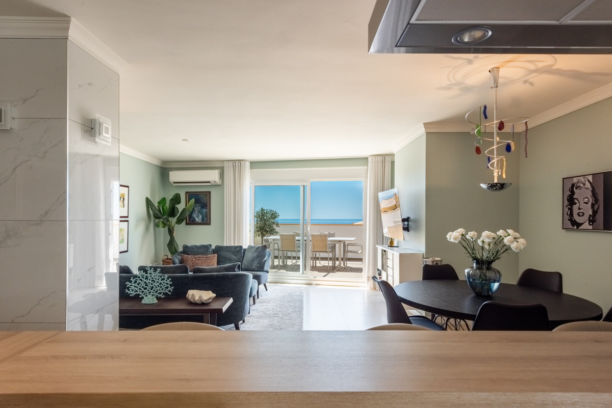 2 Bed Apartment for sale in San Pedro De Alcántara Costa Del Sol, Málaga, Spain