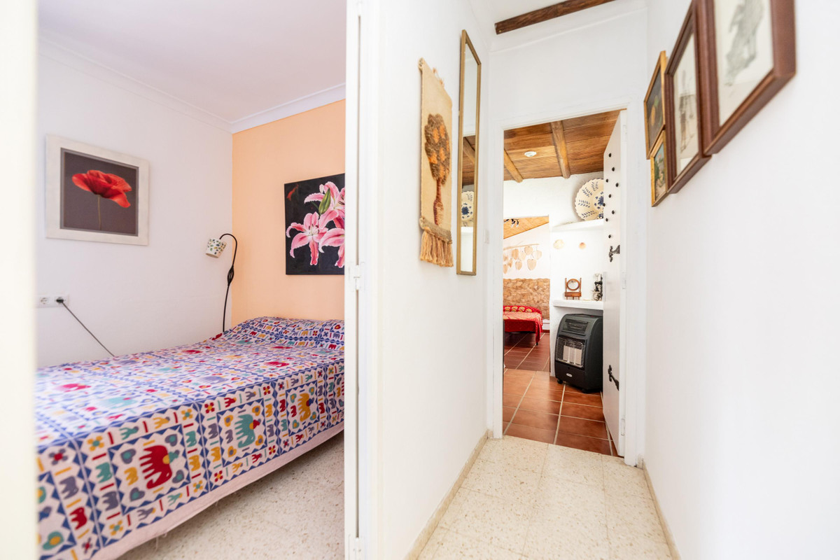 5 Bed Townhouse for sale in Cuevas De San Marcos Costa Del Sol, Málaga, Spain