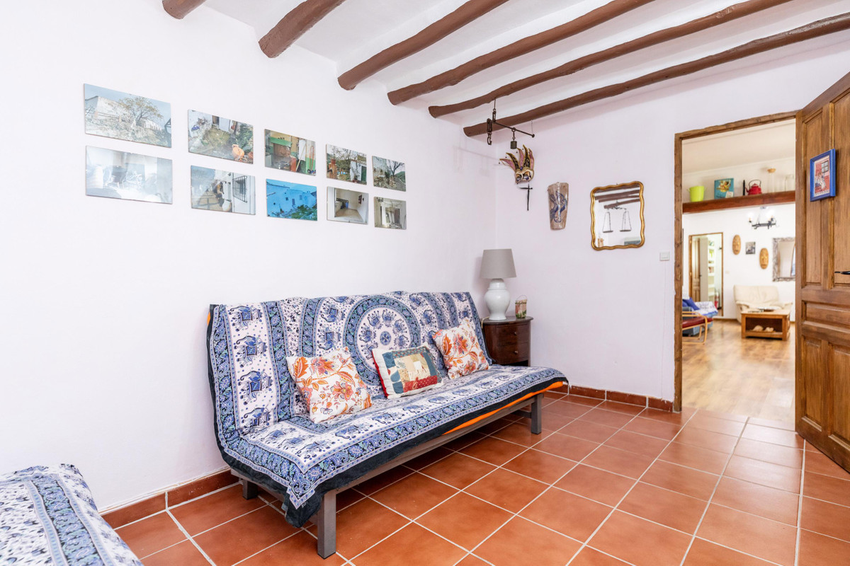 5 Bed Townhouse for sale in Cuevas De San Marcos Costa Del Sol, Málaga, Spain