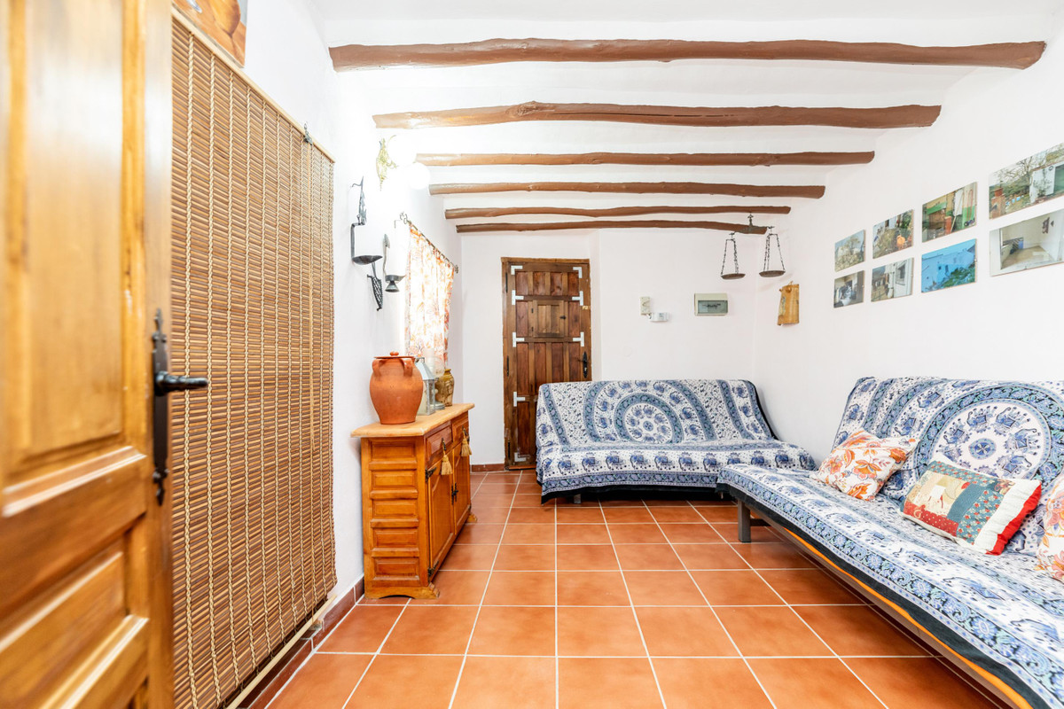 5 Bed Townhouse for sale in Cuevas De San Marcos Costa Del Sol, Málaga, Spain