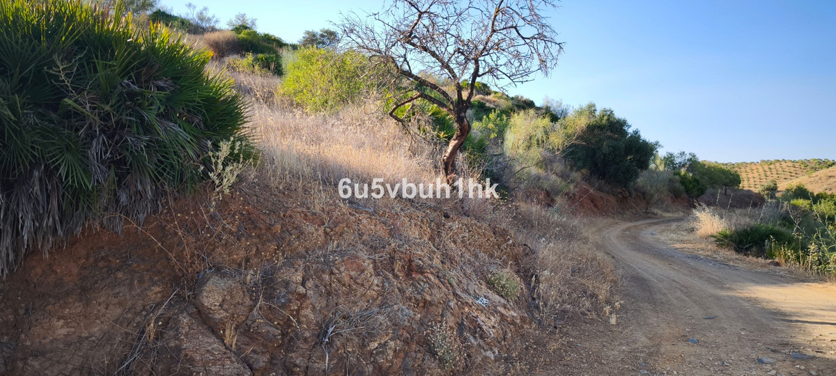 Plots for sale in Pizarra Costa Del Sol, Málaga, Spain