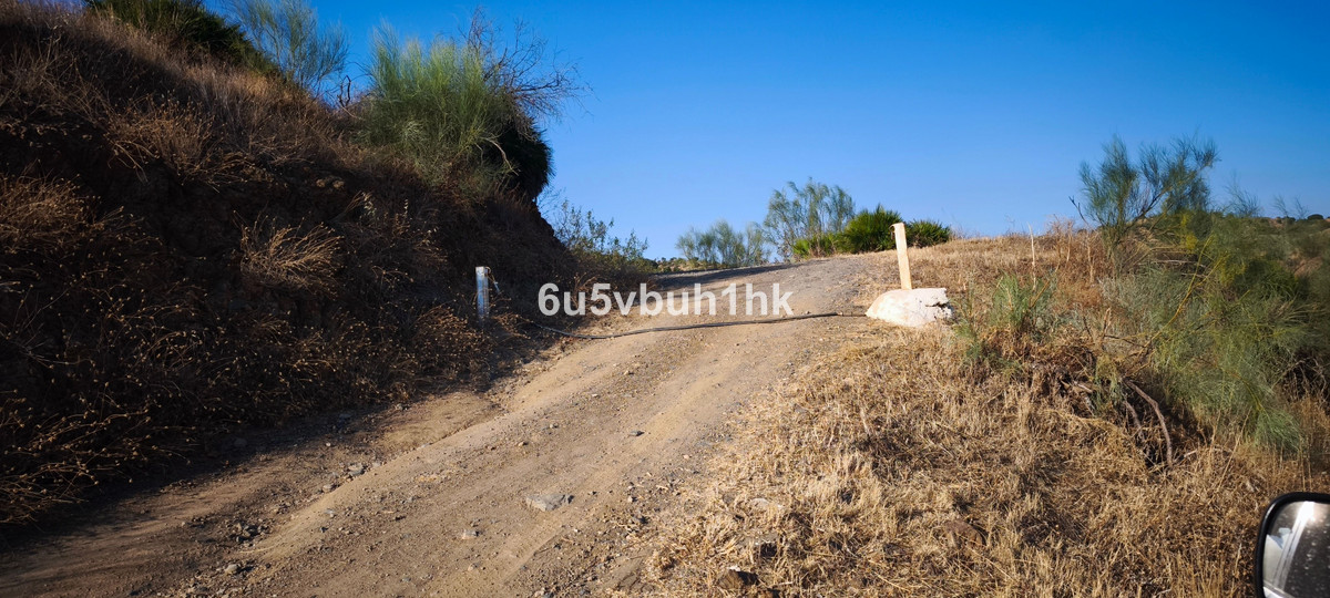 Plots for sale in Pizarra Costa Del Sol, Málaga, Spain