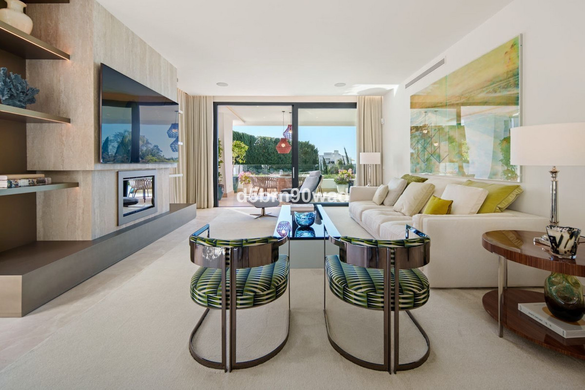 4 Bed Apartment for sale in Sierra Blanca Costa Del Sol, Málaga, Spain