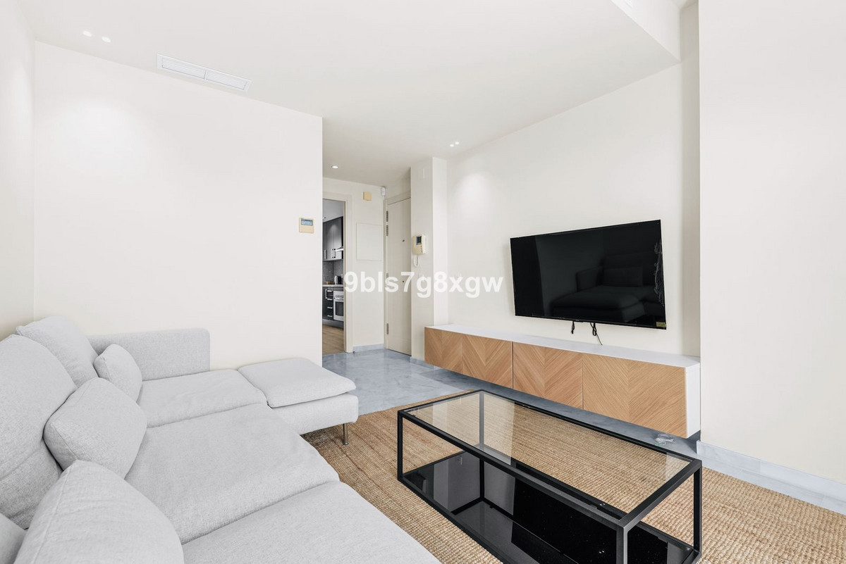 2 Bed Apartment for sale in Estepona Costa Del Sol, Málaga, Spain