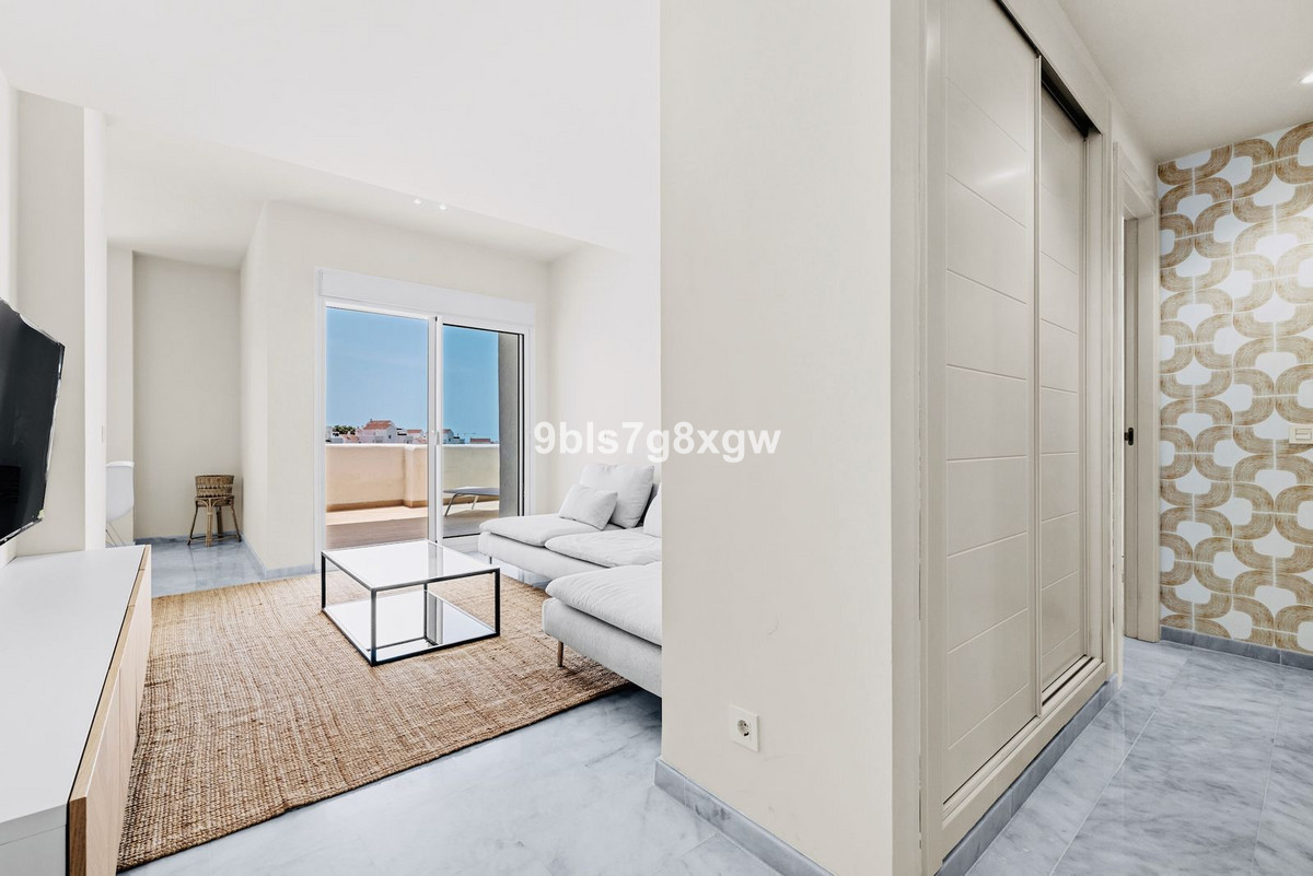 2 Bed Apartment for sale in Estepona Costa Del Sol, Málaga, Spain