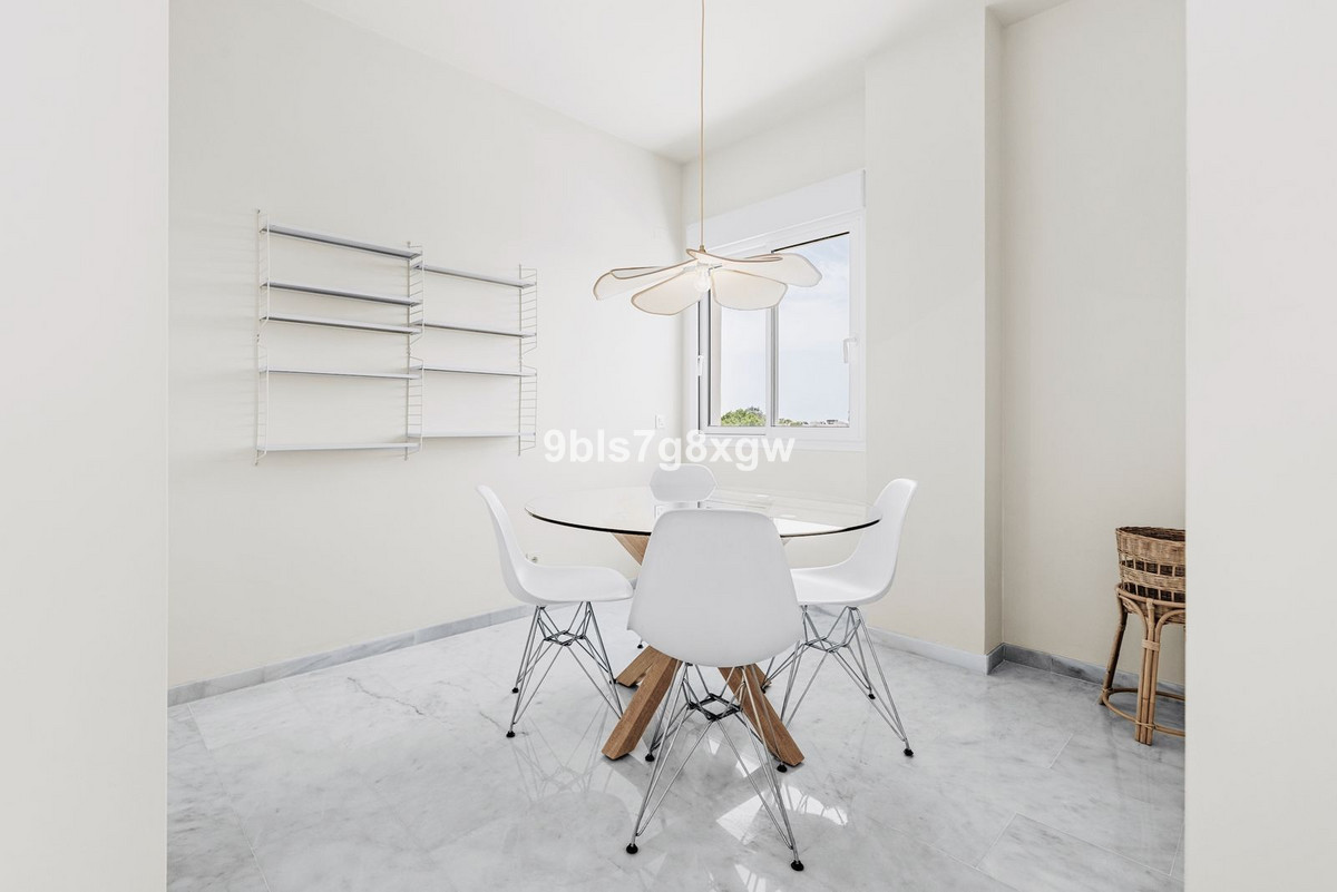 2 Bed Apartment for sale in Estepona Costa Del Sol, Málaga, Spain