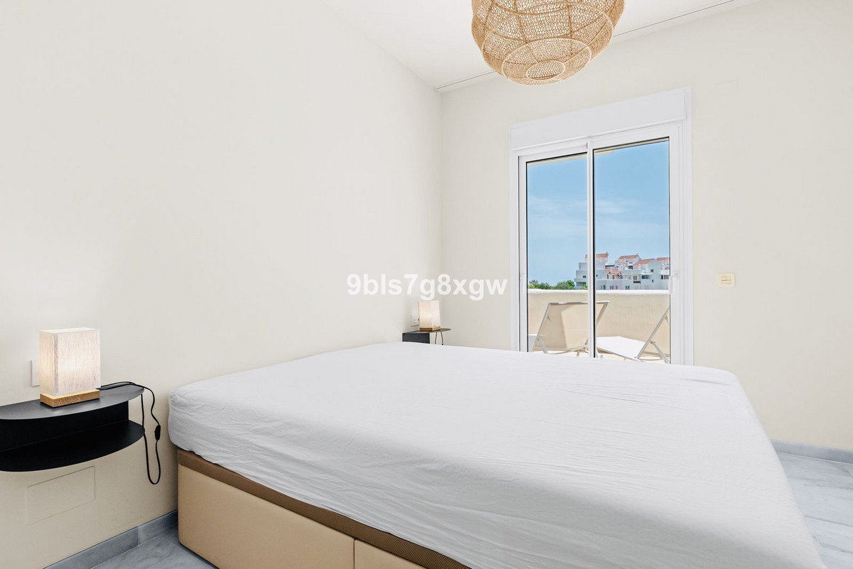 2 Bed Apartment for sale in Estepona Costa Del Sol, Málaga, Spain