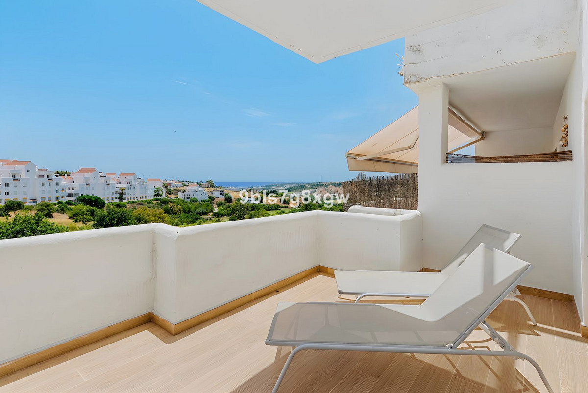 2 Bed Apartment for sale in Estepona Costa Del Sol, Málaga, Spain