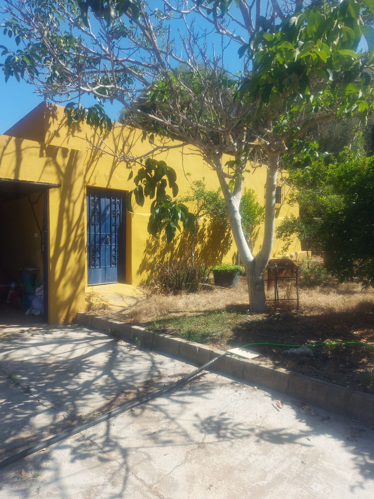 3 Bed Townhouse for sale in San Enrique Costa Del Sol, Cádiz, Spain