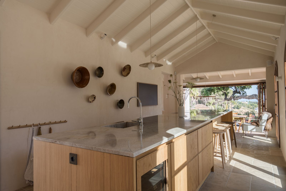 4 Bed Townhouse for sale in El Madroñal Costa Del Sol, Málaga, Spain