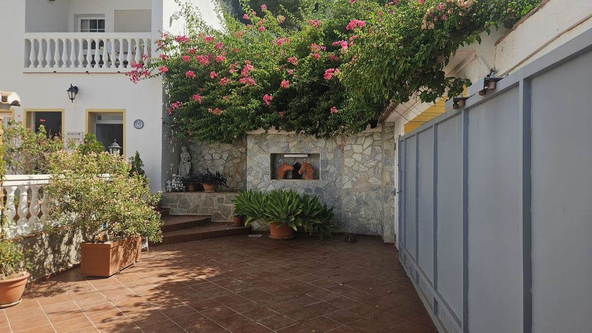 3 Bed Townhouse for sale in Valtocado Costa Del Sol, Málaga, Spain
